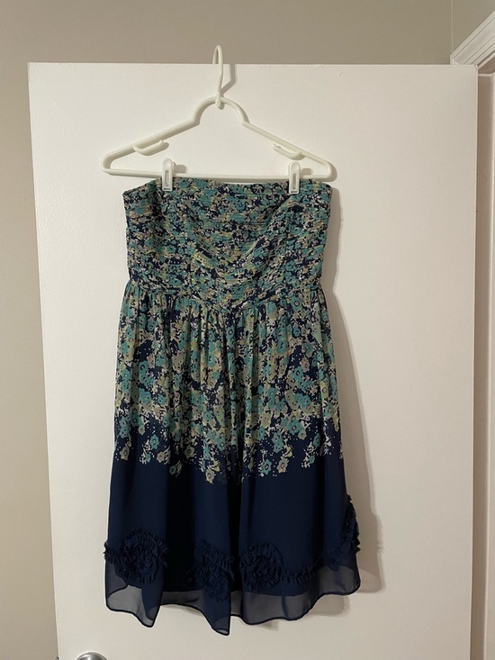LC Lauren Conrad Dresses & Skirts - LC Lauren Conrad Strapless Floral Dress in Teal and Navy